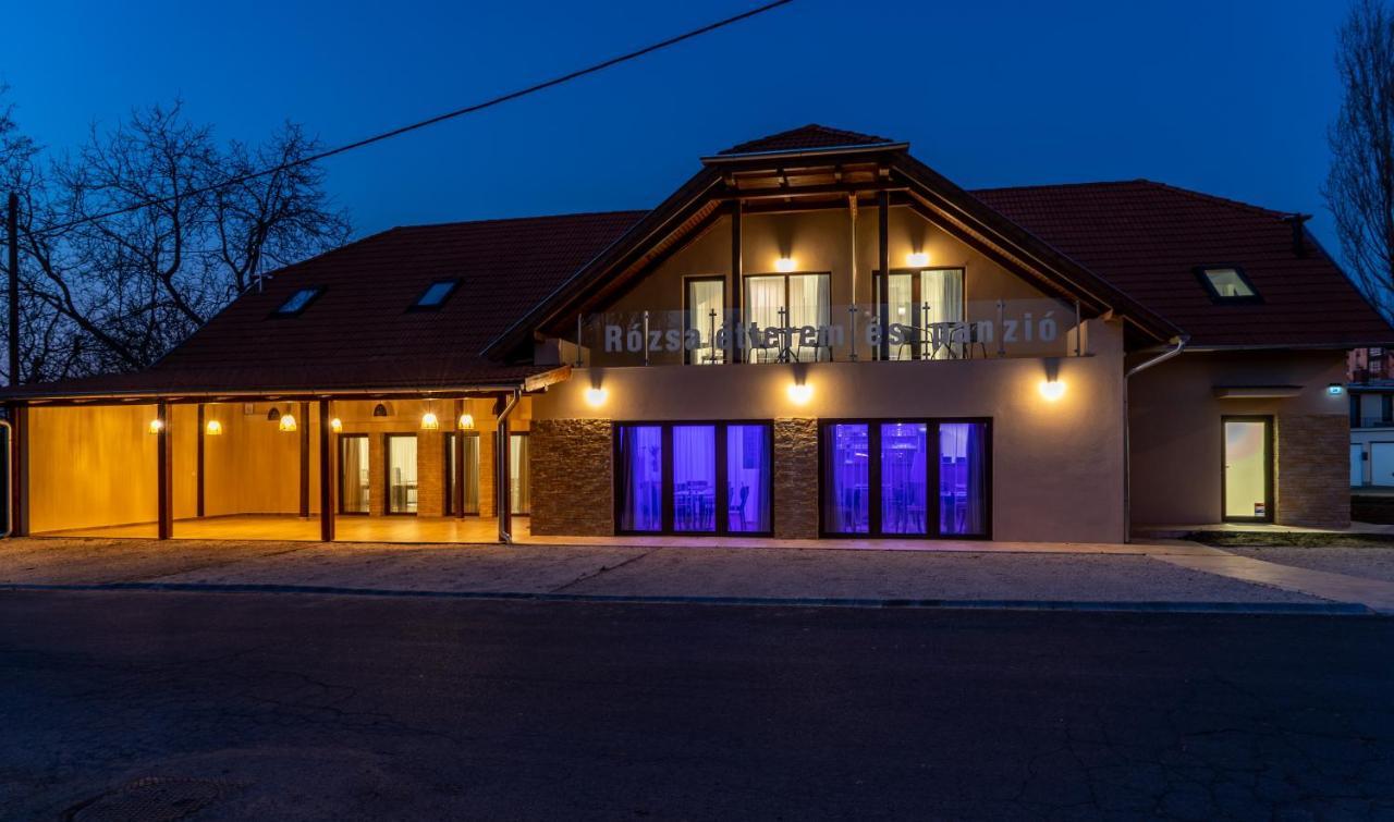 Rozsa Etterem & Panzio Bed & Breakfast Pecs Exterior photo