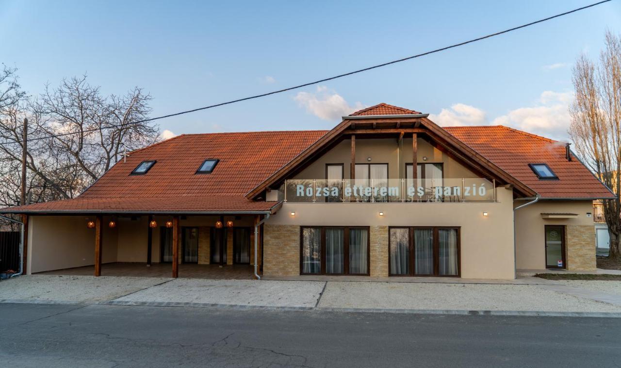 Rozsa Etterem & Panzio Bed & Breakfast Pecs Exterior photo
